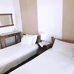 Maria 4 *